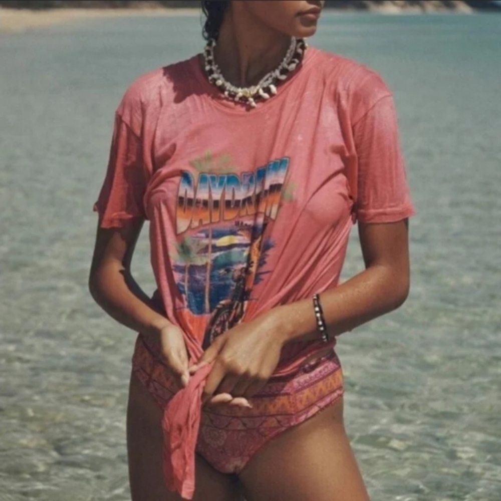 Spell Daydream Tee